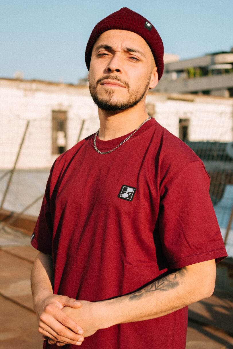 Polera parche Logo colores - Imagen 2